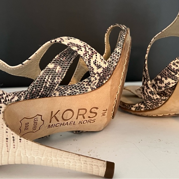 Micheal Kors Ombré Reptile Strappy Sandals Size 7 - Picture 2 of 4
